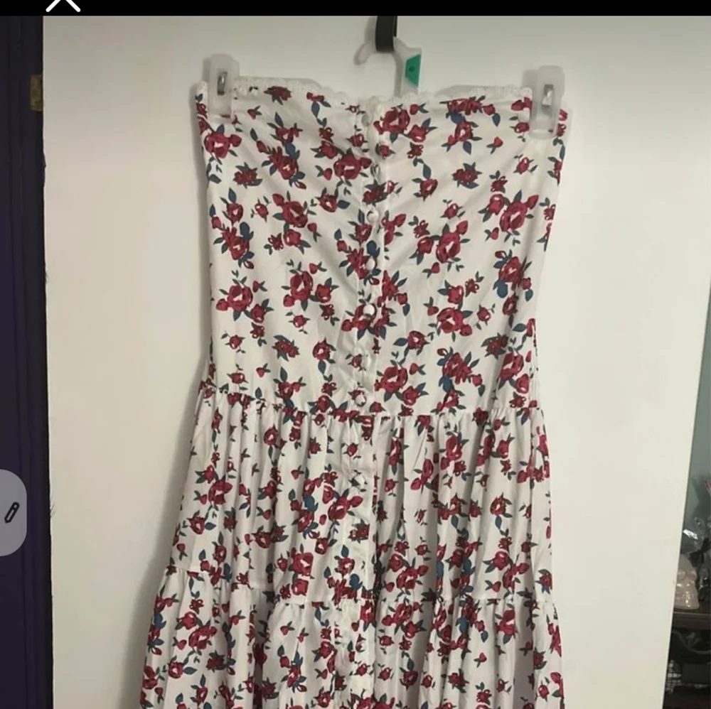 Dress - Picture 1 of 1